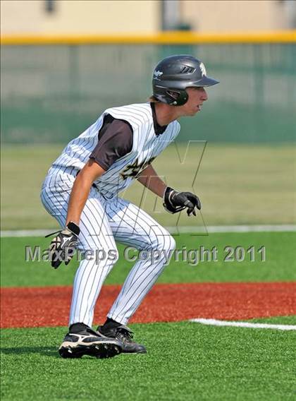 Thumbnail 2 in Dodd City vs Archer City (UIL 1A Region 2 Semifinals) photogallery.
