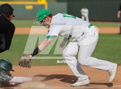 Thumbnail 2 in Southlake Carroll vs. Reagan (UIL 6A Baseball Final) photogallery.