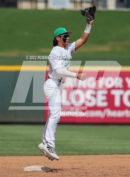 Thumbnail 2 in Southlake Carroll vs. Reagan (UIL 6A Baseball Final) photogallery.