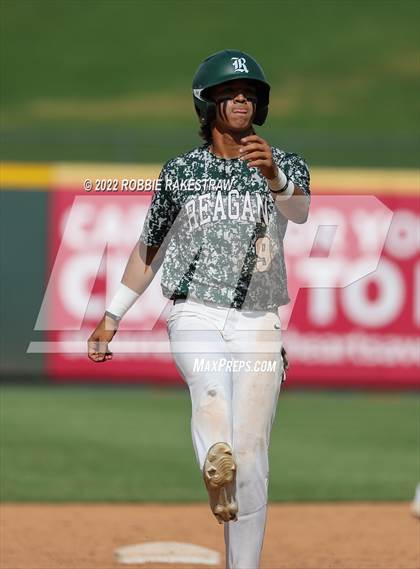 Thumbnail 1 in Southlake Carroll vs. Reagan (UIL 6A Baseball Final) photogallery.