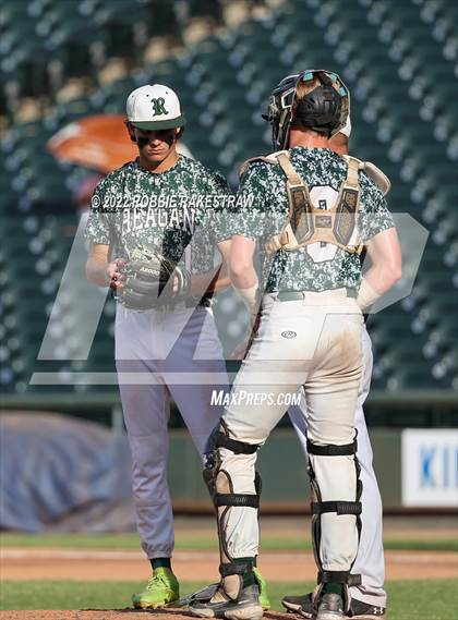 Thumbnail 3 in Southlake Carroll vs. Reagan (UIL 6A Baseball Final) photogallery.