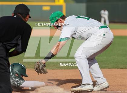 Thumbnail 3 in Southlake Carroll vs. Reagan (UIL 6A Baseball Final) photogallery.