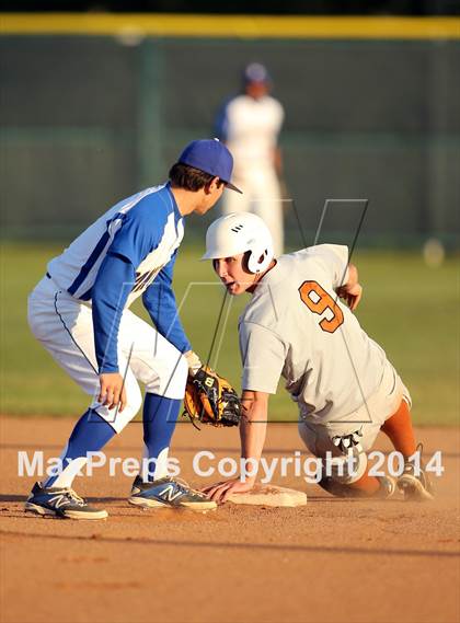 Thumbnail 2 in Westwood vs Pflugerville photogallery.