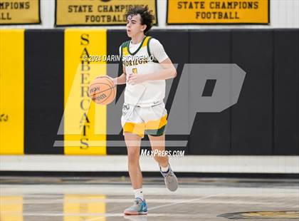 Thumbnail 1 in Gilbert Christian vs. Horizon (Saguaro Holiday Classic) photogallery.