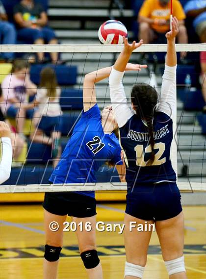 Thumbnail 1 in Covenant Christian Academy vs Soddy Daisy (River City Rumble) photogallery.