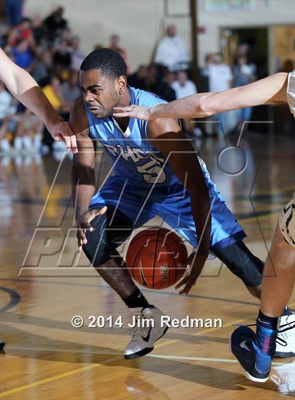 Thumbnail 3 in La Lumiere vs. Potter's House Christian (City of Palms Classic) photogallery.