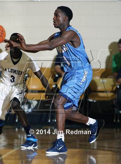Thumbnail 3 in La Lumiere vs. Potter's House Christian (City of Palms Classic) photogallery.