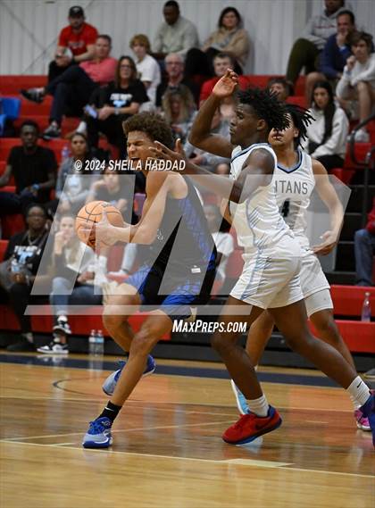 Thumbnail 1 in Gateway Charter vs North Tampa Christian Academy (Sun Bash Tampa) photogallery.