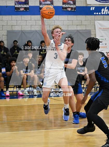 Thumbnail 2 in Gateway Charter vs North Tampa Christian Academy (Sun Bash Tampa) photogallery.