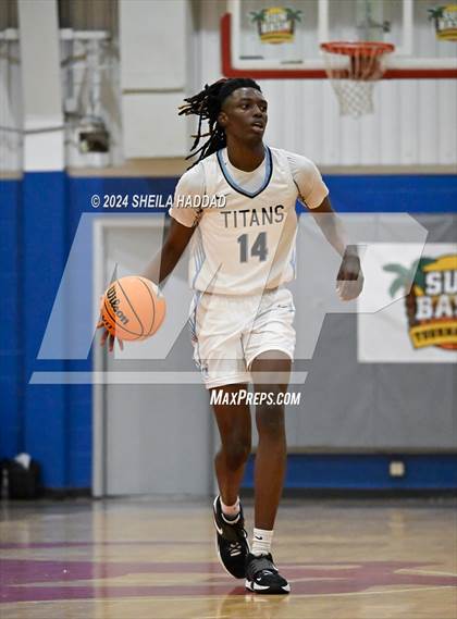 Thumbnail 2 in Gateway Charter vs North Tampa Christian Academy (Sun Bash Tampa) photogallery.