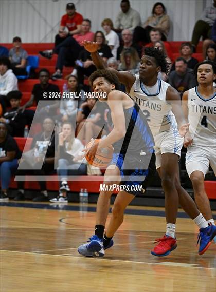 Thumbnail 2 in Gateway Charter vs North Tampa Christian Academy (Sun Bash Tampa) photogallery.