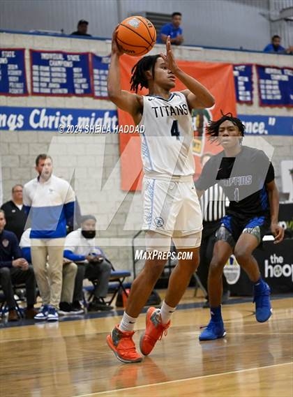 Thumbnail 1 in Gateway Charter vs North Tampa Christian Academy (Sun Bash Tampa) photogallery.