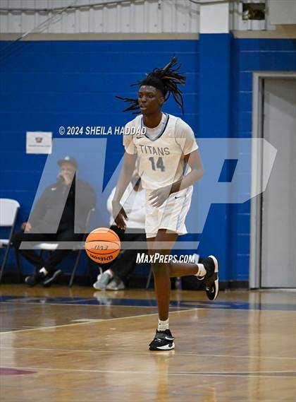 Thumbnail 3 in Gateway Charter vs North Tampa Christian Academy (Sun Bash Tampa) photogallery.