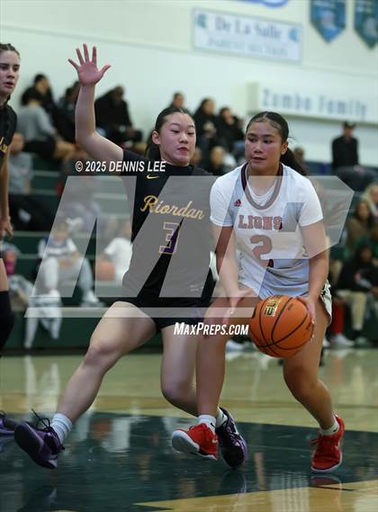 Thumbnail 2 in Archbishop Riordan vs. McClatchy (Sabrina Ionescu Showcase) photogallery.