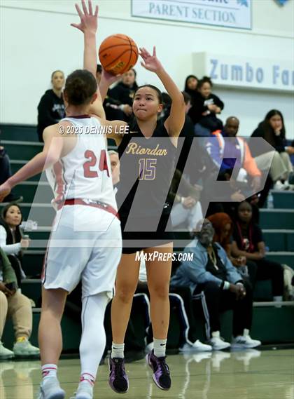 Thumbnail 2 in Archbishop Riordan vs. McClatchy (Sabrina Ionescu Showcase) photogallery.