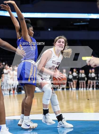 Thumbnail 3 in Kearney vs. Lincoln College Prep (MSHSAA Class 4 Quarterfinal) photogallery.