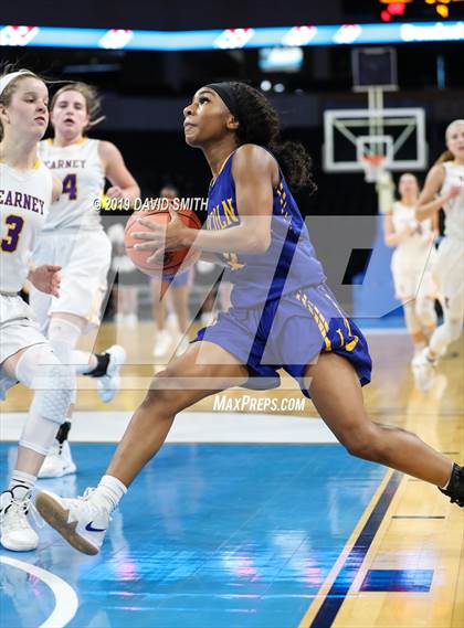 Thumbnail 3 in Kearney vs. Lincoln College Prep (MSHSAA Class 4 Quarterfinal) photogallery.