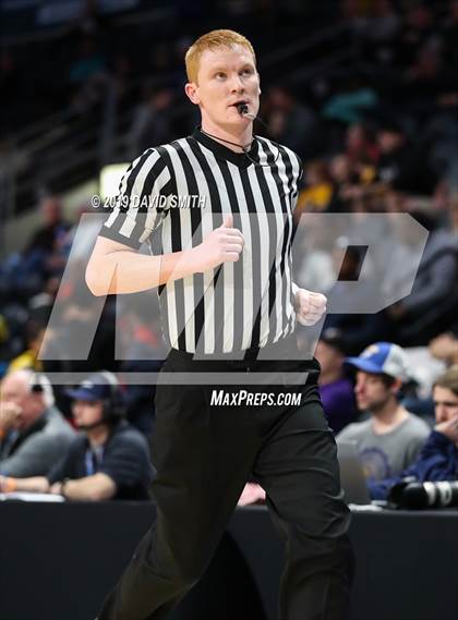 Thumbnail 1 in Kearney vs. Lincoln College Prep (MSHSAA Class 4 Quarterfinal) photogallery.