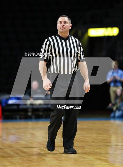 Thumbnail 2 in Kearney vs. Lincoln College Prep (MSHSAA Class 4 Quarterfinal) photogallery.
