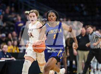 Thumbnail 3 in Kearney vs. Lincoln College Prep (MSHSAA Class 4 Quarterfinal) photogallery.