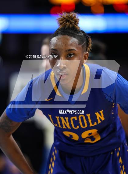Thumbnail 3 in Kearney vs. Lincoln College Prep (MSHSAA Class 4 Quarterfinal) photogallery.