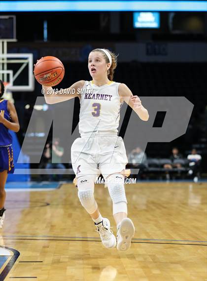 Thumbnail 1 in Kearney vs. Lincoln College Prep (MSHSAA Class 4 Quarterfinal) photogallery.