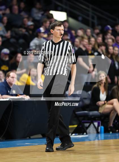 Thumbnail 3 in Kearney vs. Lincoln College Prep (MSHSAA Class 4 Quarterfinal) photogallery.
