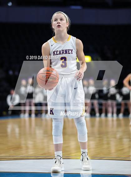 Thumbnail 2 in Kearney vs. Lincoln College Prep (MSHSAA Class 4 Quarterfinal) photogallery.