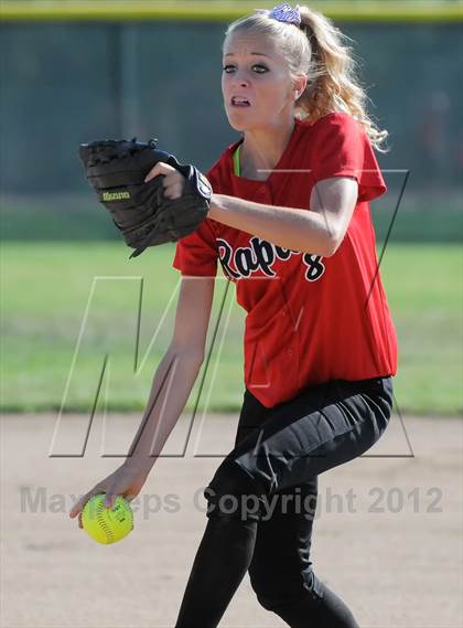 Thumbnail 3 in Eaglecrest @ Smoky Hill photogallery.