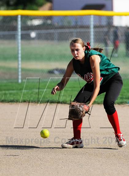 Thumbnail 1 in Eaglecrest @ Smoky Hill photogallery.