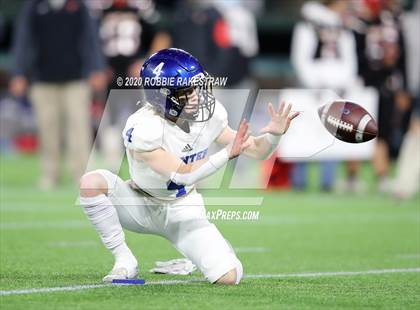 Thumbnail 3 in Eastland vs. Gunter (UIL 3A D2 Quarterfinals) photogallery.