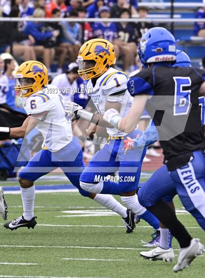 Thumbnail 2 in Lockport @ Kenmore West photogallery.