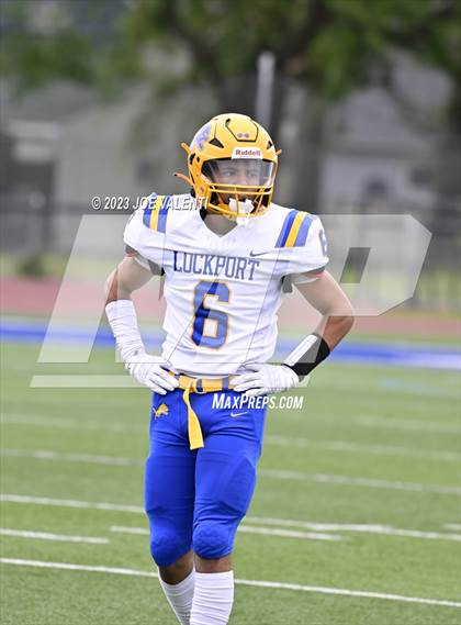 Thumbnail 2 in Lockport @ Kenmore West photogallery.