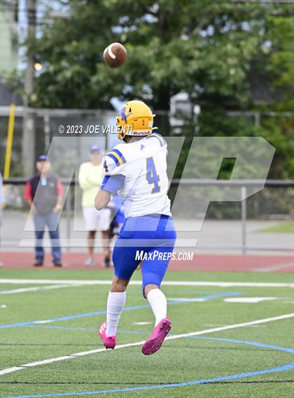 Thumbnail 1 in Lockport @ Kenmore West photogallery.
