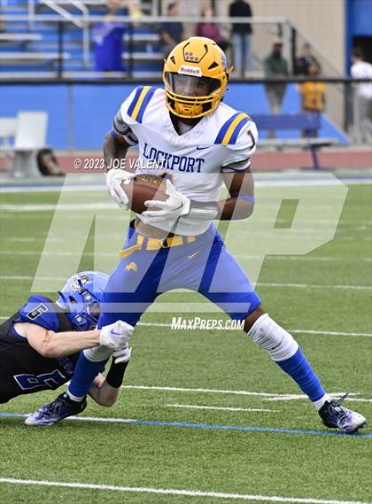 Thumbnail 1 in Lockport @ Kenmore West photogallery.