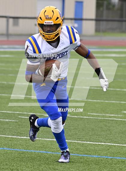 Thumbnail 1 in Lockport @ Kenmore West photogallery.