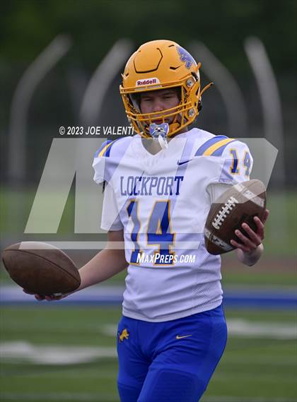 Thumbnail 3 in Lockport @ Kenmore West photogallery.