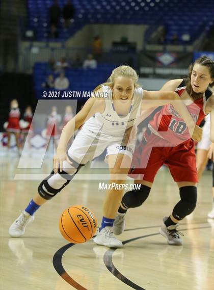 Thumbnail 1 in Harrison vs. Farmington (AAA 4A State Final) photogallery.
