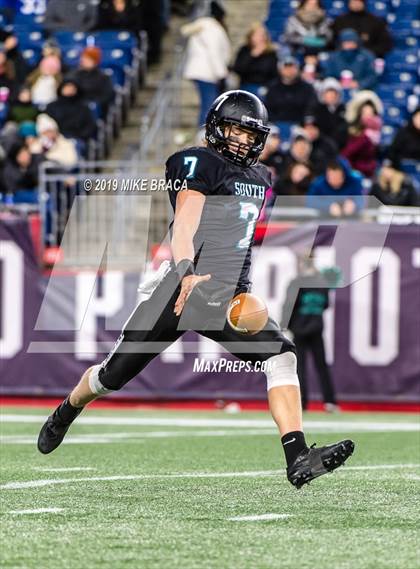 Thumbnail 1 in Melrose vs. Plymouth South (MIAA Division IV State Final) photogallery.