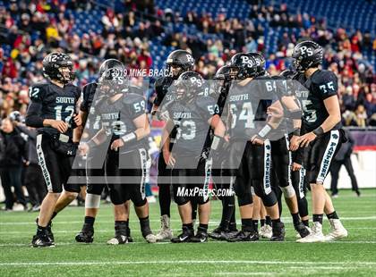 Thumbnail 2 in Melrose vs. Plymouth South (MIAA Division IV State Final) photogallery.