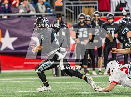 Thumbnail 1 in Melrose vs. Plymouth South (MIAA Division IV State Final) photogallery.