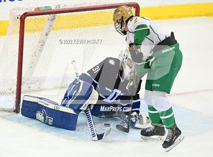 Thumbnail 2 in Darien vs. Notre Dame, WH (CIAC D1 Final) photogallery.