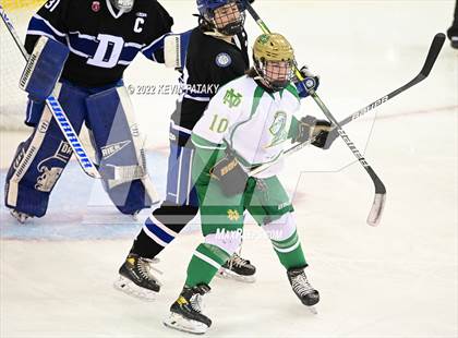 Thumbnail 1 in Darien vs. Notre Dame, WH (CIAC D1 Final) photogallery.