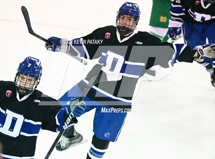 Thumbnail 3 in Darien vs. Notre Dame, WH (CIAC D1 Final) photogallery.