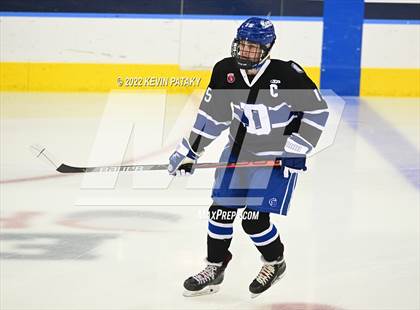 Thumbnail 3 in Darien vs. Notre Dame, WH (CIAC D1 Final) photogallery.