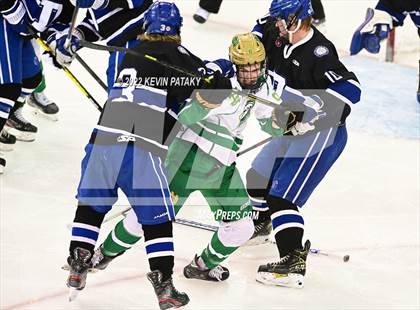 Thumbnail 2 in Darien vs. Notre Dame, WH (CIAC D1 Final) photogallery.