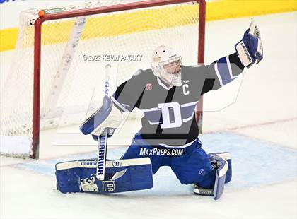 Thumbnail 2 in Darien vs. Notre Dame, WH (CIAC D1 Final) photogallery.
