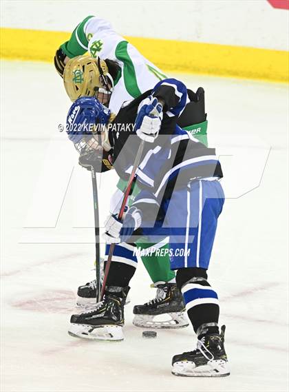 Thumbnail 3 in Darien vs. Notre Dame, WH (CIAC D1 Final) photogallery.
