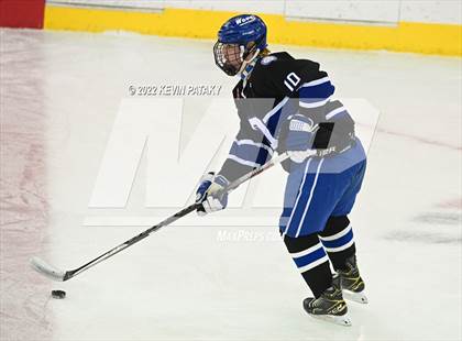 Thumbnail 1 in Darien vs. Notre Dame, WH (CIAC D1 Final) photogallery.