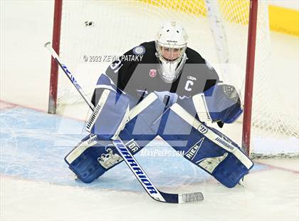 Thumbnail 1 in Darien vs. Notre Dame, WH (CIAC D1 Final) photogallery.